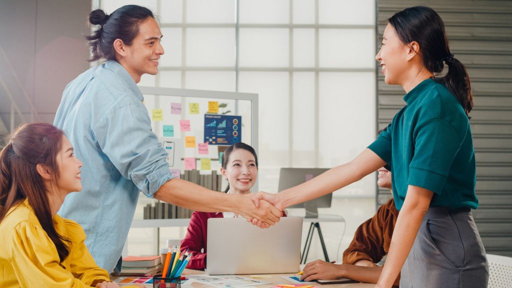 what is an affiliate manager 2